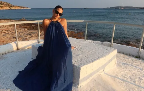 ديميت أوزدمير Demet Özdemir - الصورة من حسابها على إنستغرام