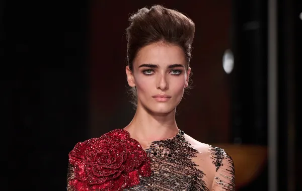 من عرض إيلي صعب Elie Saab لخريف شتاء 2026-2027 - الصورة من Launchmetrics/Spotlight©