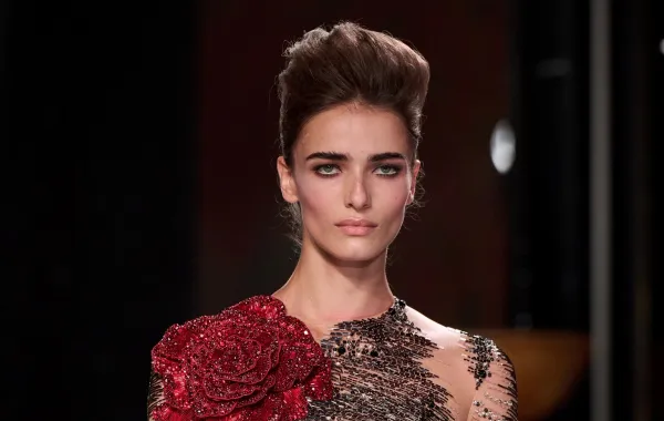 من عرض إيلي صعب Elie Saab لخريف شتاء 2026-2027- الصورة من Launchmetrics/Spotlight©