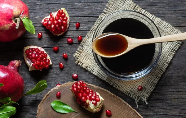 فوائد دبس الرمان