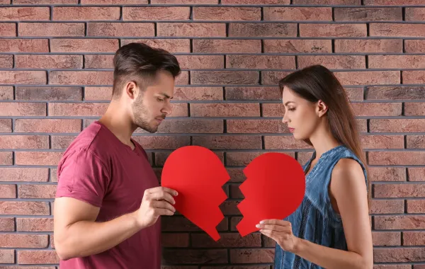 نصائح لتجاوز صدمة العلاقات الفاشلة- مصدر الصورة: envato