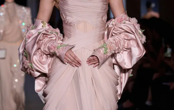من عرض زهير مراد خريف شتاء 2026-2027 Zuhair Murad - الصورة من Launchmetrics/Spotlight©