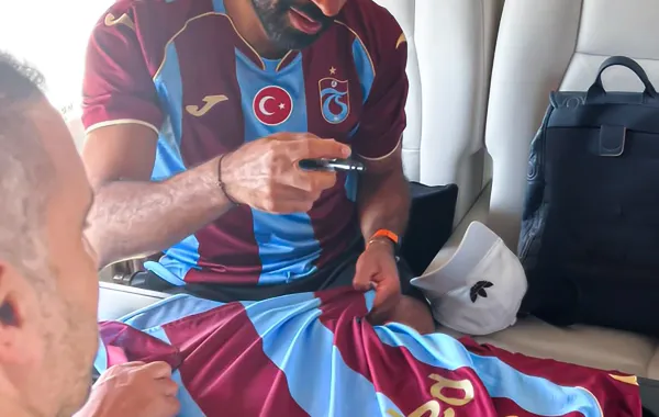 محمد صلاح ينضم رسمياً لنادي طرابزون سبور التركي في صفقة انتقال حر - (مصدر الصورة : حساب طرابزون سبور الرسمي على إنستغرام)