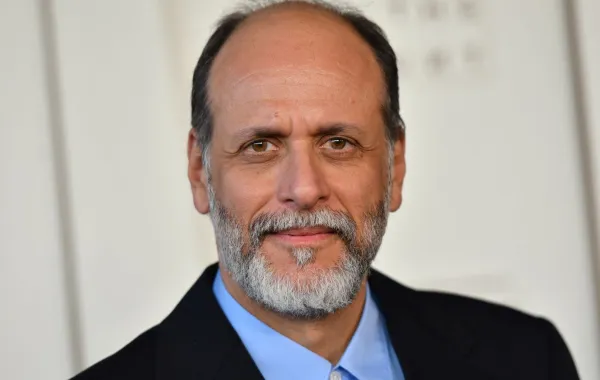 لوكا غوادانيينو في متحف أكاديمية فنون وعلوم الصور المتحركة في لوس أنجلوس (Luca Guadagnino at The Academy Museum of Motion Pictures in Los Angeles). مصدر الصورة: Chris DELMAS / AFP