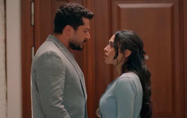 مسلسل حب على ورق- الصورة سكرين شوت من الحلقة 52