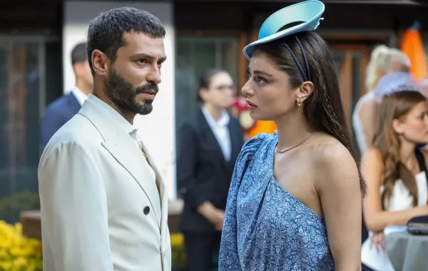 المسلسل التركي حب محتمل (Muhtemel Aşk) - الصورة سكرين شوت من الحلقة 11