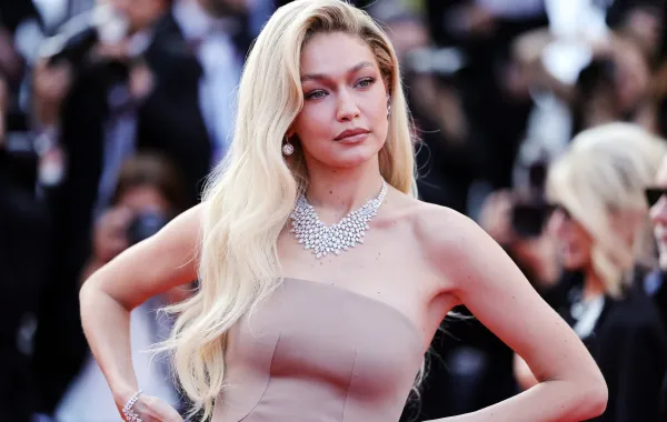 جيجي حديد Gigi HadidK مهرجان كان السينمائي 2023، (مصدر الصورة:Andreas Rentz/Getty Images))