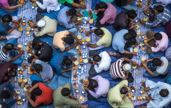  حلم تناول الطعام بالمسجد في المنام 