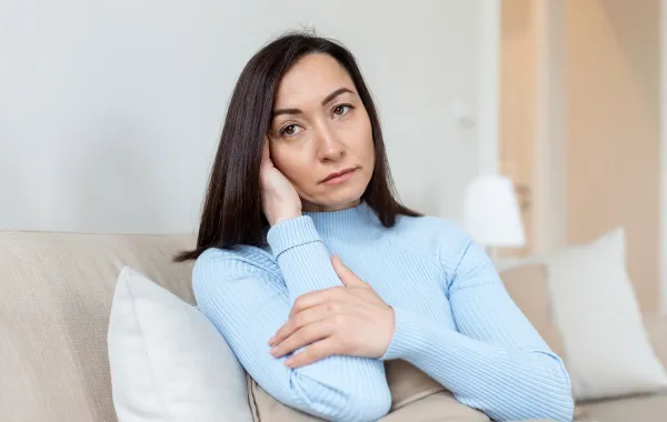 لا يعني سنّ اليأس أن كل امرأة ستصاب بالاكتئاب