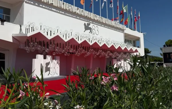 مبني قصر السينما يستعد لاستقبال ضيوف مهرجان فينيسيا - خاص سيدتي .. تصوير مروة طنطاوي