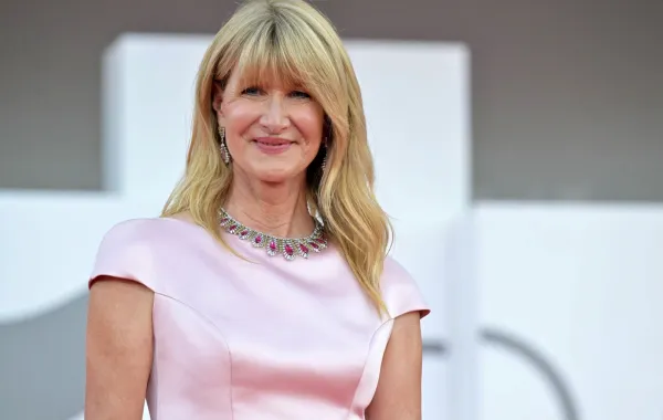 لورا ديرن  Laura Dern في مهرجان فينيسيا السينمائي 2026. مصدر الصورة: Stefano RELLANDINI / AFP