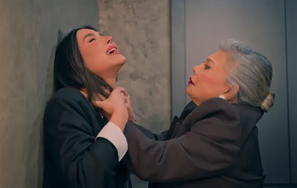 مسلسل حب ع ورق- الصورة سكرين شوت من الحلقة 64