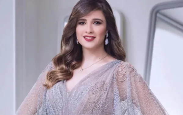 ياسمين عبد العزيز- الصورة من صفحتها على فيسبوك