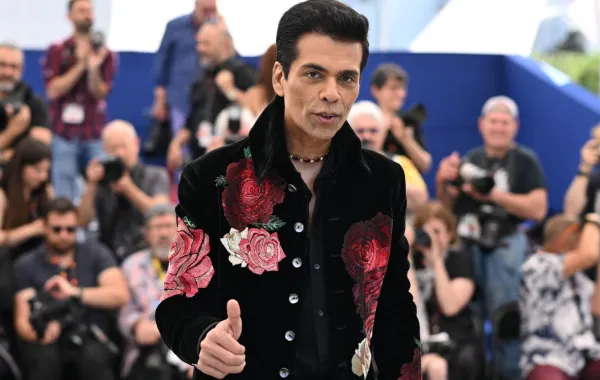 كاران جوهر Karan Johar في مهرجان كان 2025 -مصدر الصورة: Miguel MEDINA / AFP
