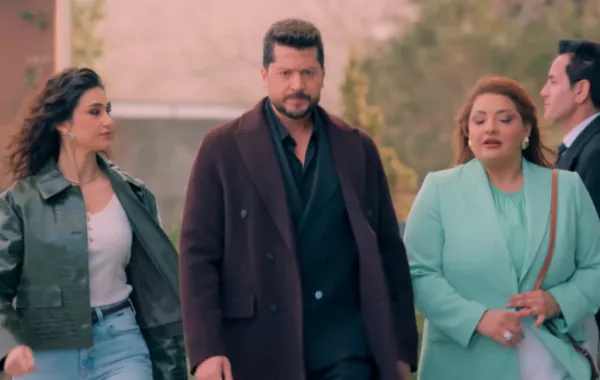  مسلسل حب ع ورق- الصورة سكرين شوت من الحلقة 73