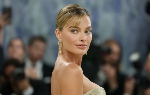 مارغوت روبي Margot Robbie في حفل ميت غالا 2026. مصدر الصورة: ANGELA WEISS / AFP