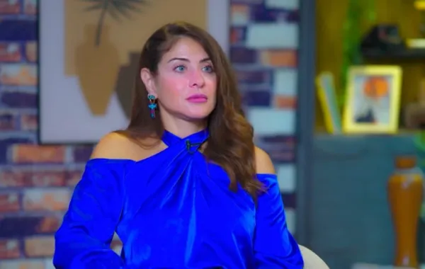 هيدي كرم خلال حوارها في برنامج mirror- الصورة لقطة من الشاشة