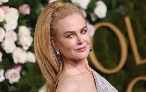 نيكول كيدمان Nicole Kidman في حفل جوائز الغولدن غلوب 2025 (مصدر الصورة: Etienne Laurent / AFP)
