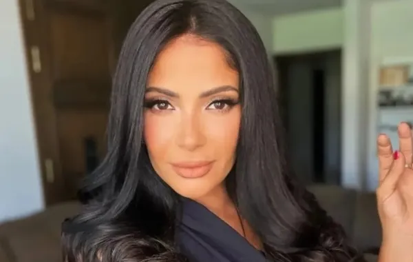 منى زكي- الصورة من حسابها على إنستغرام
