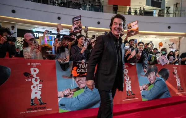 توم كروز Tom Cruise في العرض الخاص لفيلم Digger. مصدر الصورة: Philip FONG / AFP