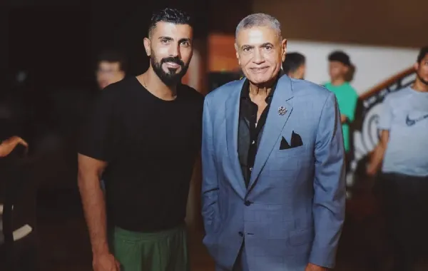 محمد سامي مع والده- الصورة من حساب محمد سامي على فيس بوك 
