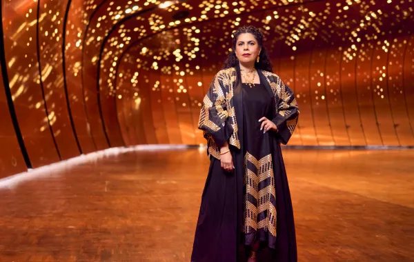 الفنانة البصرية السعودية منال الضويان 