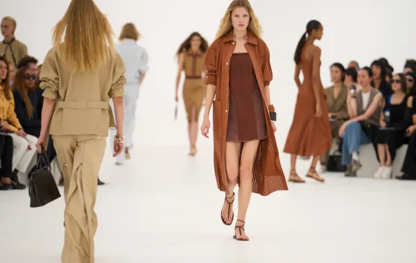هيرميس Hermès ربيع وصيف 2027 -الصورة من Launchmetrics/Spotlight ©