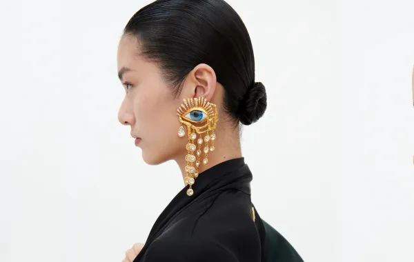 سكياباريللي  Schiaparelli - الصورة من العلامة 