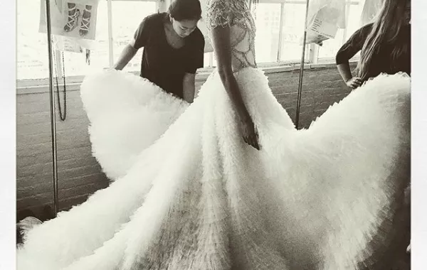 Marchesa تطلق مجموعة فساتين زفاف خريف 2016