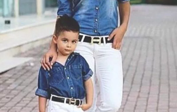 كوني وطفلك الأكثر أناقة في إطلالات متشابهة