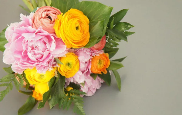 10 أنواع من باقات ورود الزفاف تعرّفي إليها