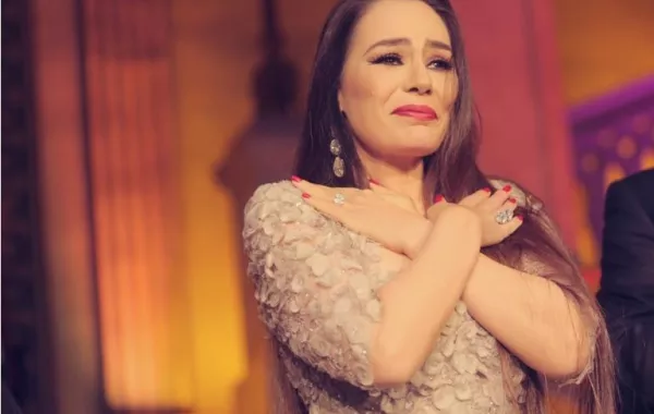 ألبوم صور: شريهان أميرة تبكي من "المحبة"