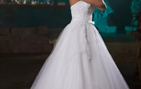 فساتين عروس 2014 بتوقيع المصمم إدوارد أرصوني