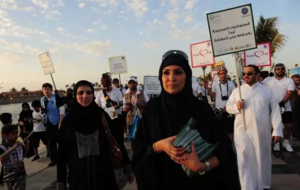 نجوم الفن والإعلام يشاركون في كرنفال "أنا أحب جدة"