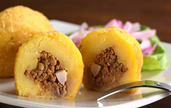 بطاطا محشوّة باللحمة
