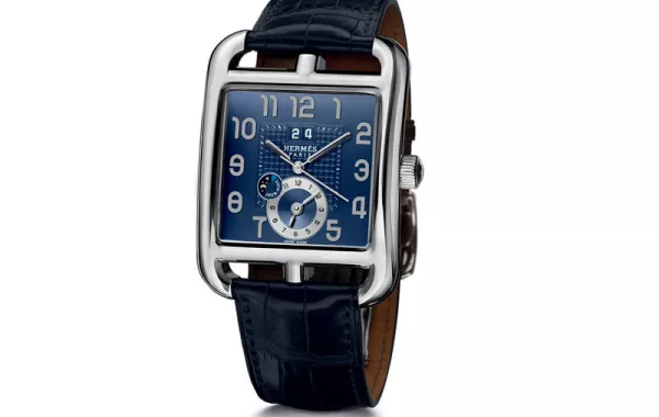 ساعة Cape Cod GMT  منLa Montre Hermes