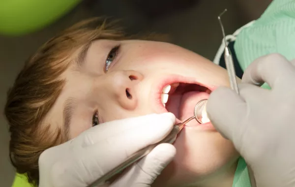 طفلكِ حينما يترقب "ضرس العقل"