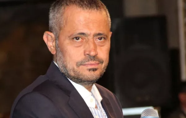 جورج وسوف يعود مع منى أبو حمزة