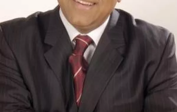 معتز الدمرداش يبحث عن شو إعلامي