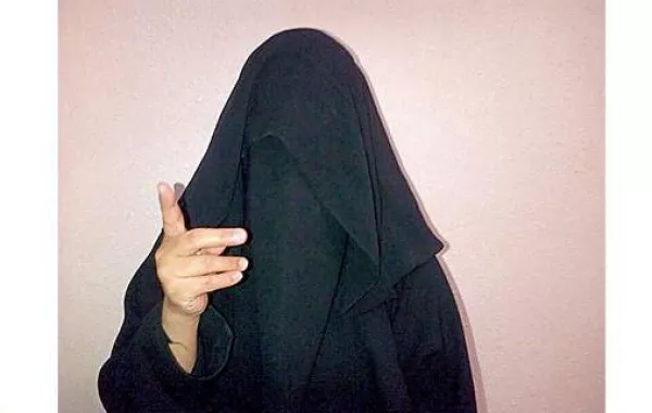 جامعية سعودية عاملة منزلية بـ 50 ريالاً يومياً!
