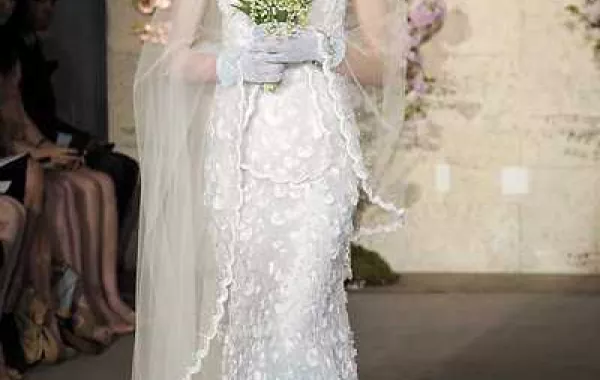 اختاري ما يُناسبك من الفساتين