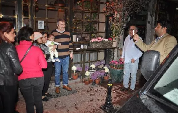 عدنان بيك يحظى بشعبية كبيرة في الخليج العربي