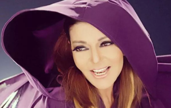 سميرة سعيد تطلق كليبا دعائيا لأغنيتها المغربية "مازال"