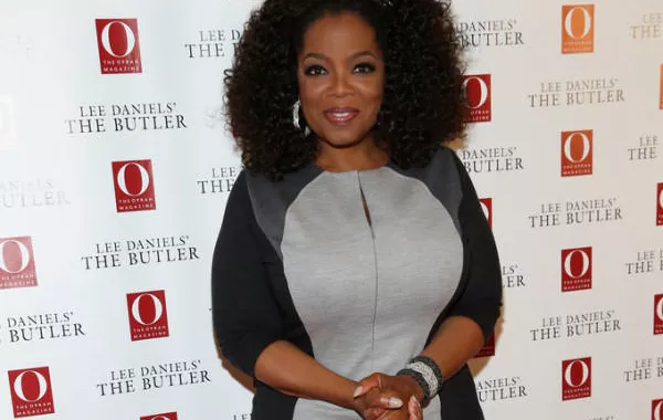هل ناسب هذا الفستان "Oprah Winfrey "