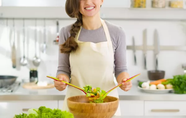 السلطات: أطباق ملوّنة تُزين مائدتك