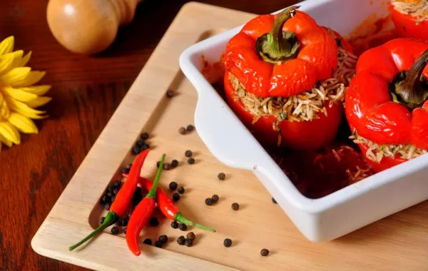 الفليفلة الحمراء المحشية