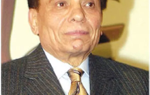 الزعيم يطلّ على تلفزيون الدولة بعد عزوف النجوم