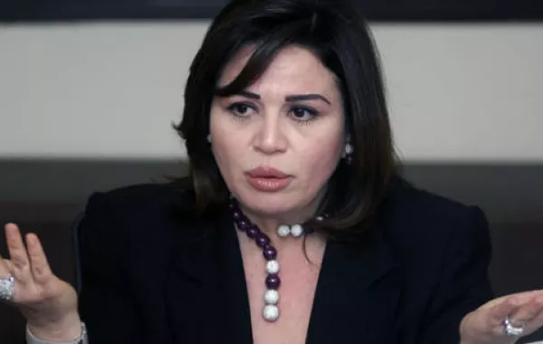 الهام شاهين ومحاولة لتشويه سمعتها على "تويتر"