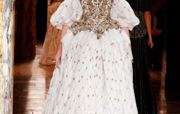 مجموعة Alexander McQueen لخريف وشتاء 2013-2014