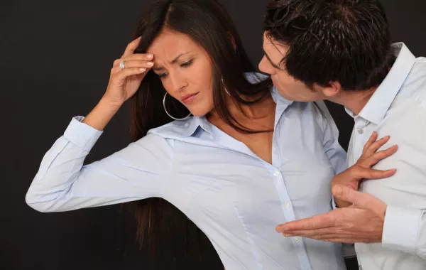العلاقة الحميمة وضغوطات الحياة